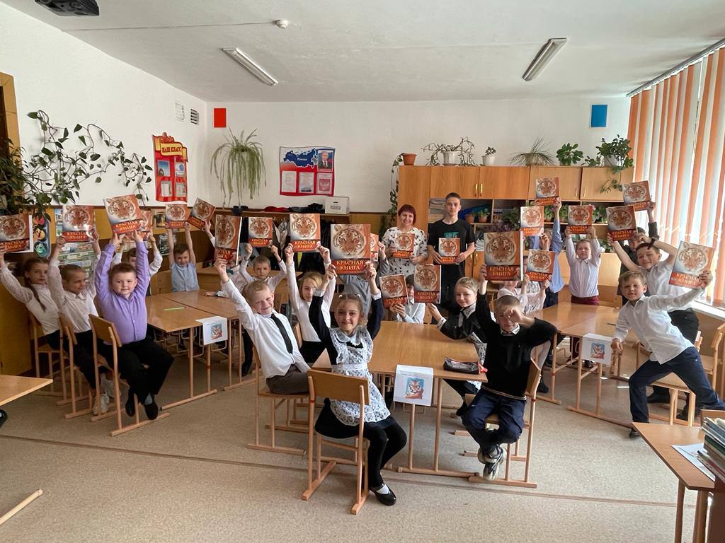 Экологическую игру «Тигриными тропами» провели в школе села Анучино Приморского края